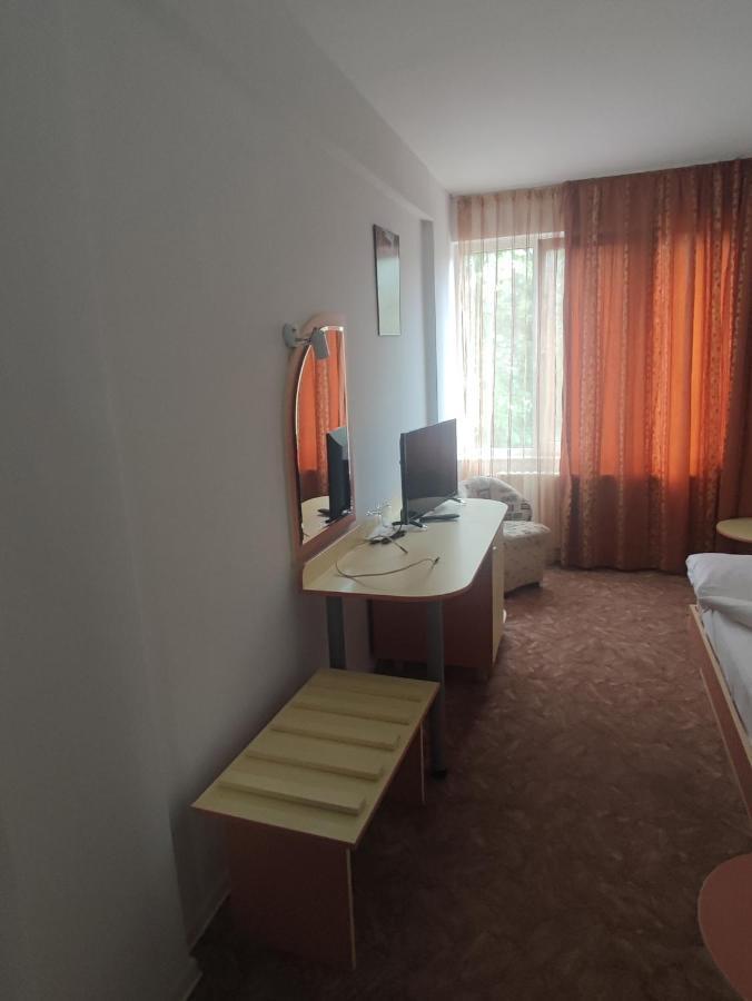 Кианти Hotel Kurdzhali Exterior photo